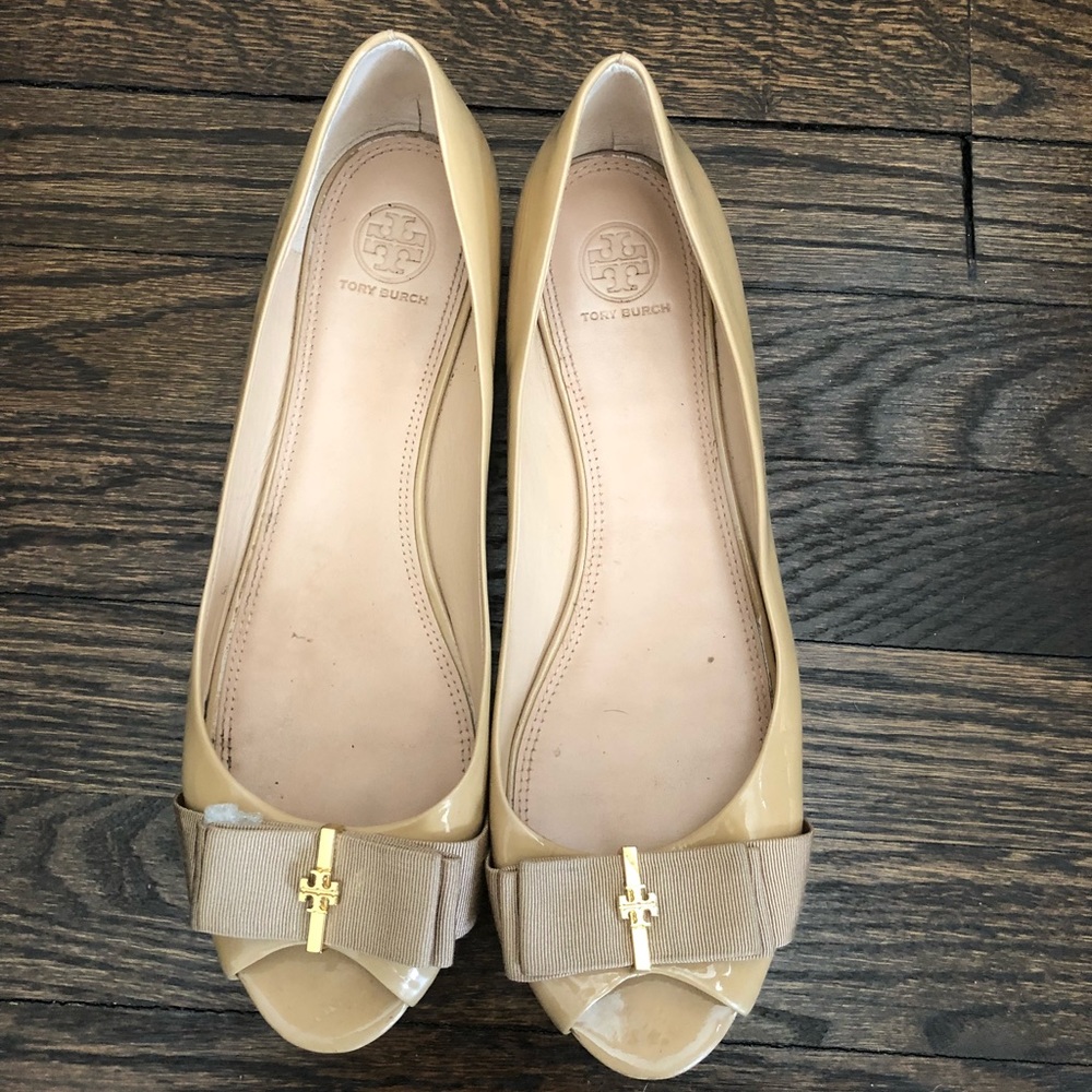Tory Burch peeptoe nude flats size 10.5